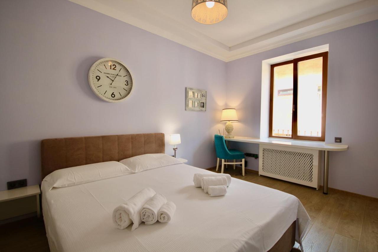 Romantic Lux Vivaldi Suite Svobode Avenue 39 Leópolis Exterior foto